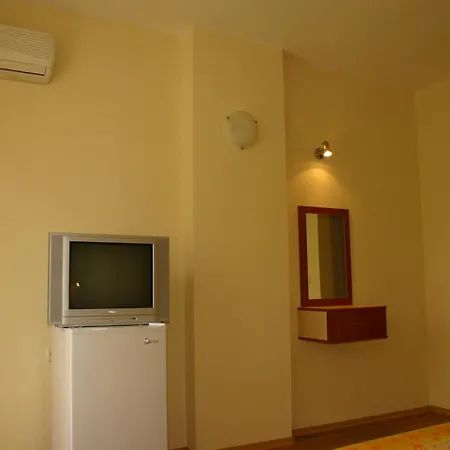 Hotel семеен калисто